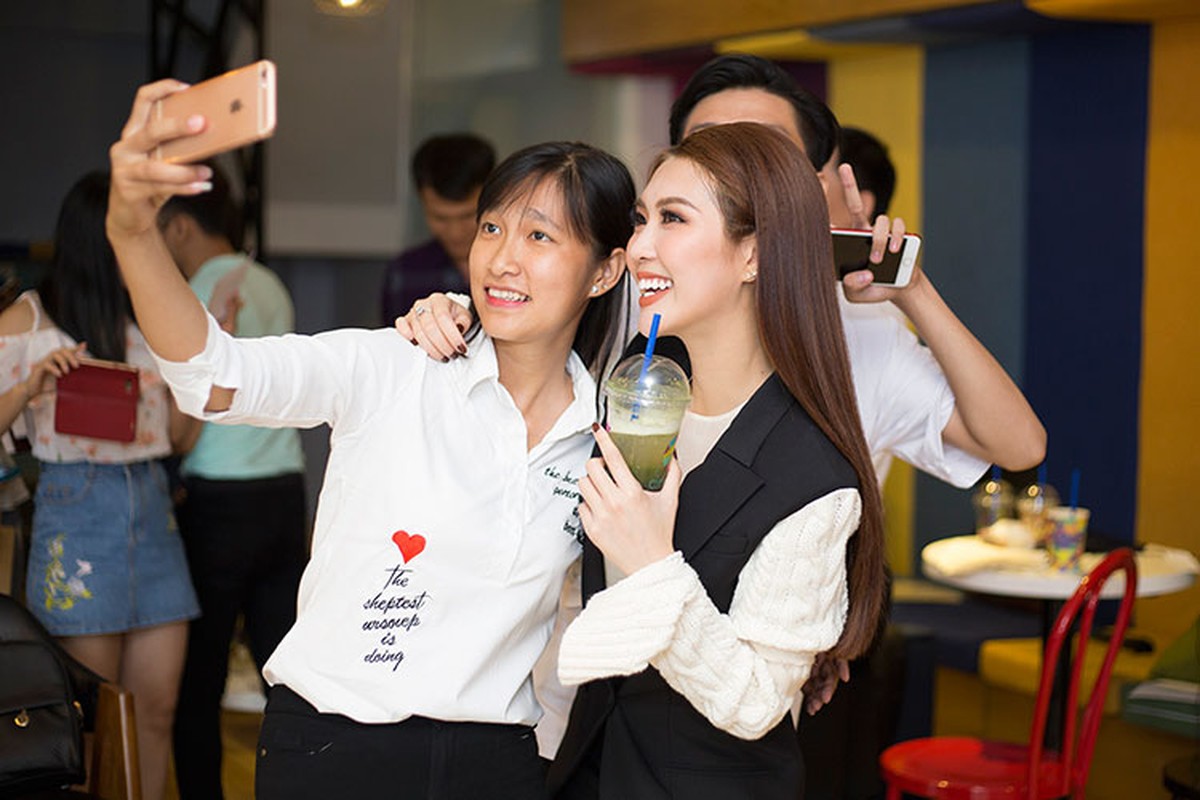 Tuong Linh cover “Em gai mua” gay sot truoc khi thi Miss Intercontinental-Hinh-12